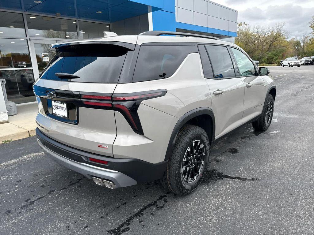 new 2026 Chevrolet Traverse car, priced at $51,020