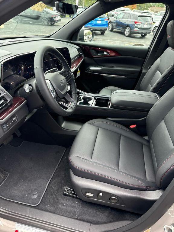 new 2026 Chevrolet Traverse car, priced at $51,020