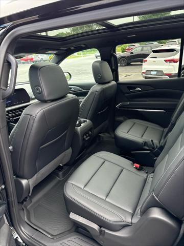 new 2025 Chevrolet Traverse car, priced at $48,810