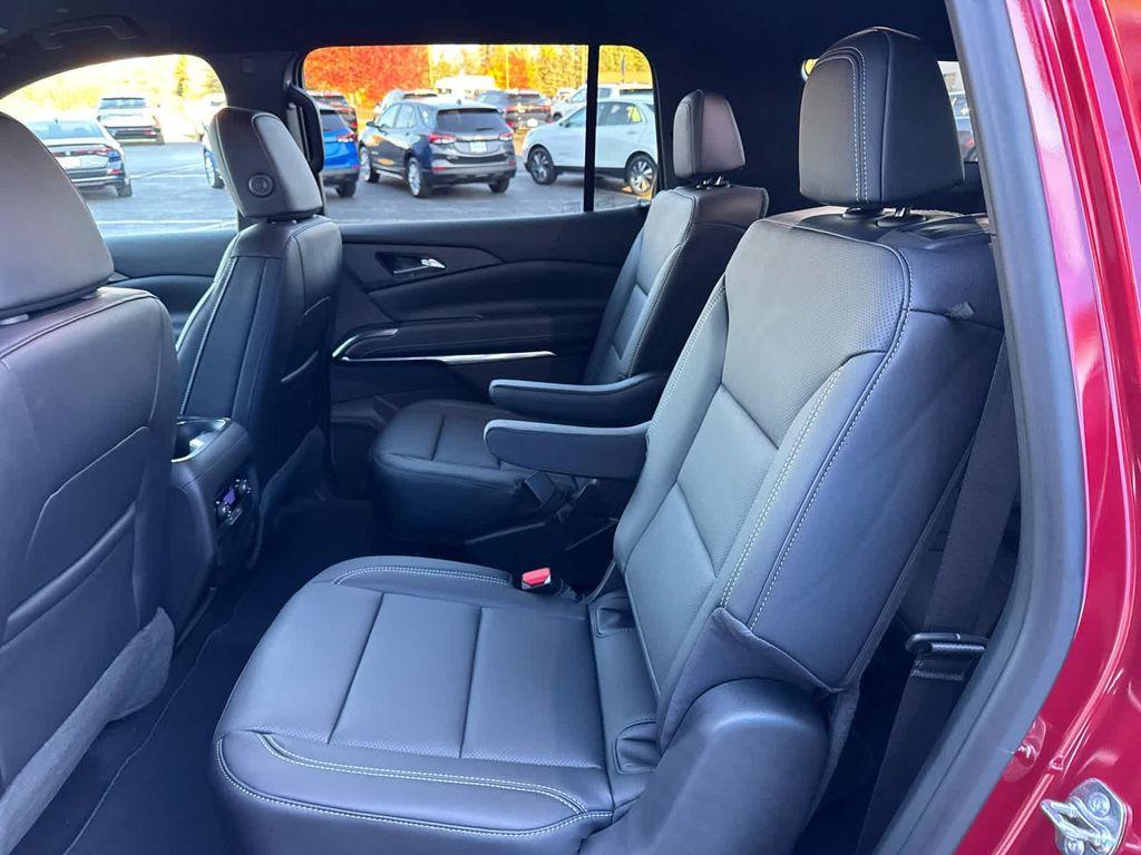 new 2026 Chevrolet Traverse car, priced at $48,499