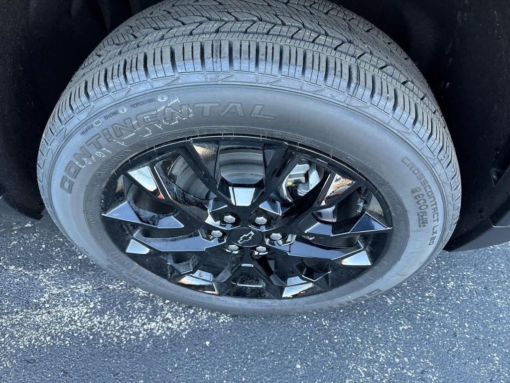 new 2026 Chevrolet Traverse car, priced at $48,499