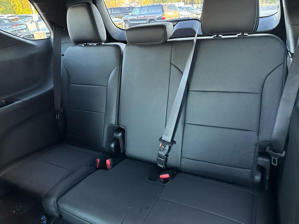 new 2026 Chevrolet Traverse car, priced at $48,499