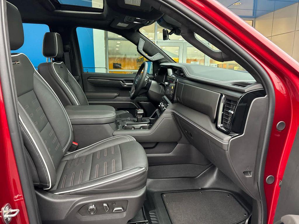 used 2024 GMC Sierra 1500 car, priced at $59,900