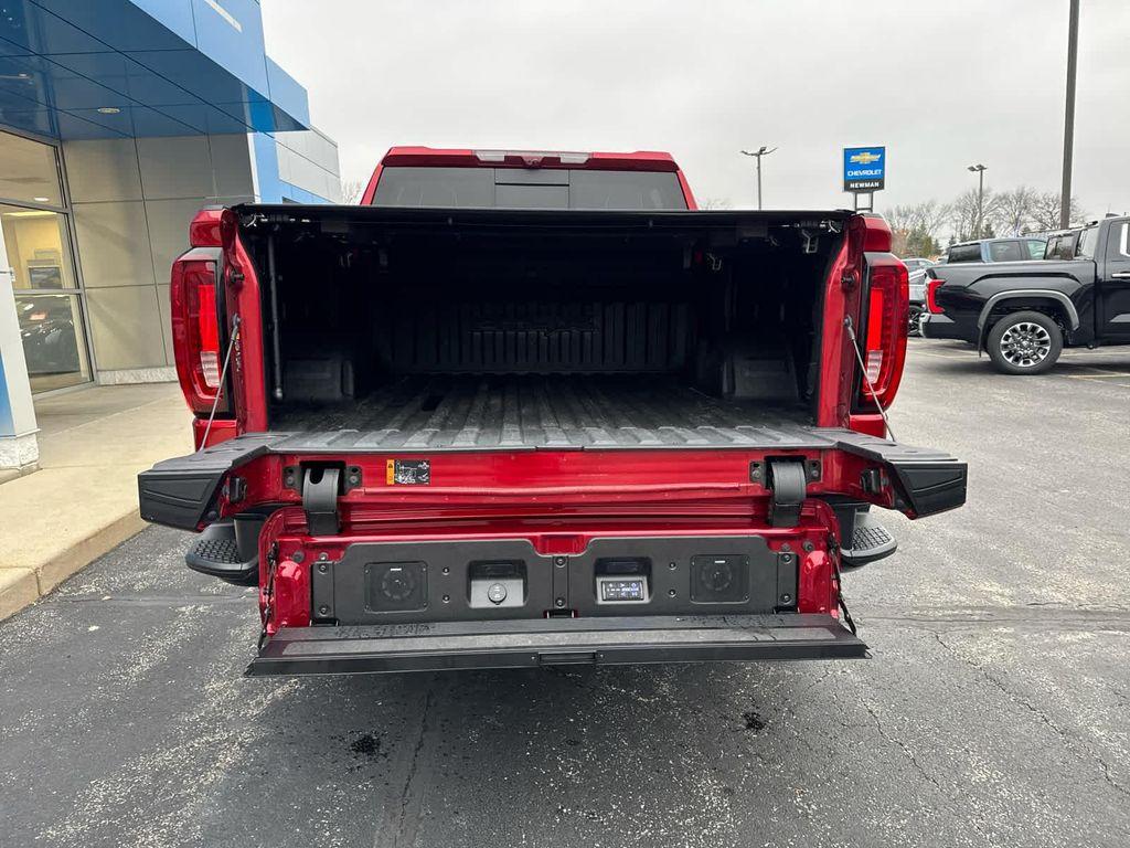 used 2024 GMC Sierra 1500 car, priced at $59,900