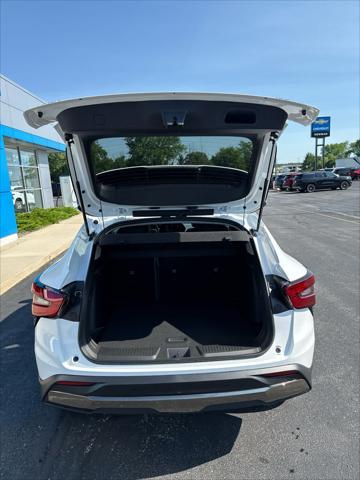 new 2025 Chevrolet Trax car, priced at $25,990