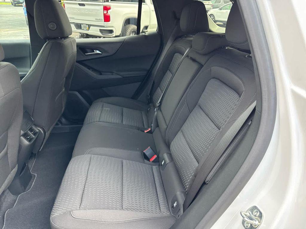 new 2026 Chevrolet Equinox car, priced at $32,495