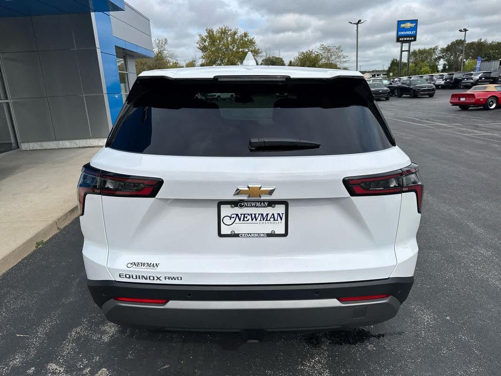 new 2026 Chevrolet Equinox car, priced at $32,495