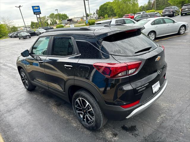 new 2025 Chevrolet TrailBlazer car, priced at $28,575