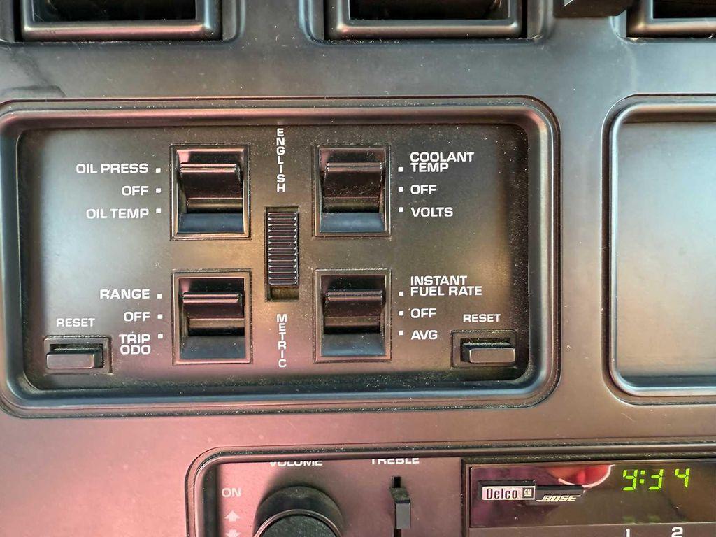 used 1986 Chevrolet Corvette car, priced at $12,900