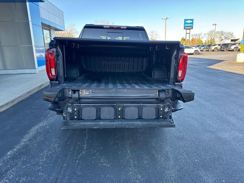 used 2023 GMC Sierra 1500 car, priced at $50,990