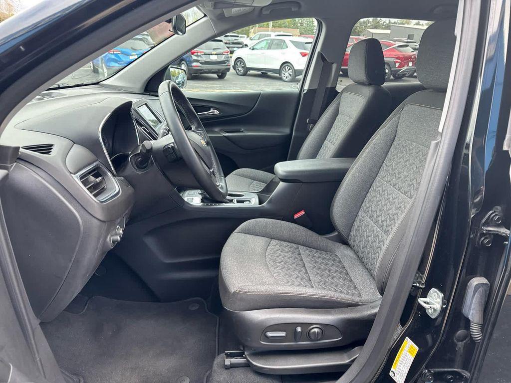 used 2023 Chevrolet Equinox car, priced at $21,900