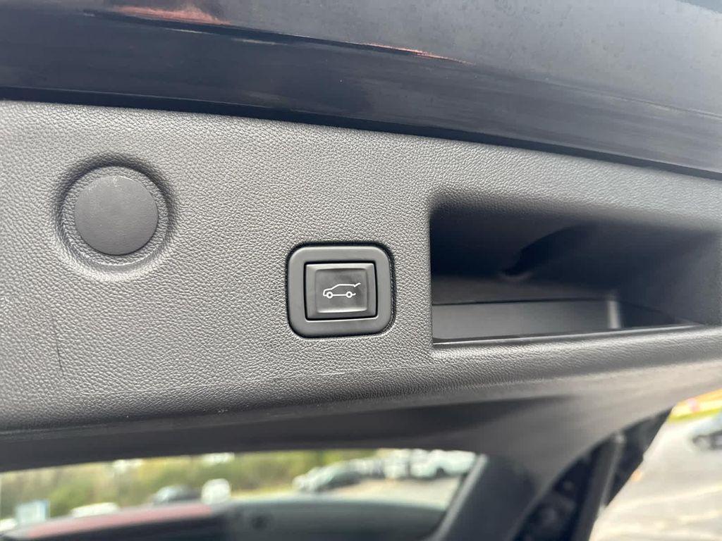 used 2023 Chevrolet Equinox car, priced at $21,900