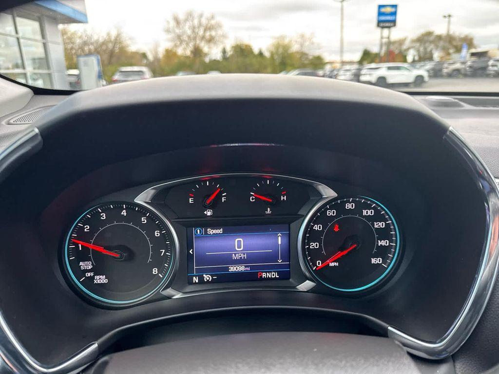 used 2023 Chevrolet Equinox car, priced at $21,900