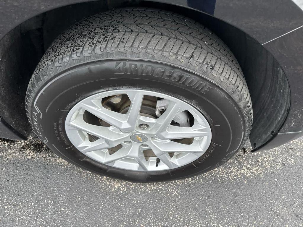 used 2023 Chevrolet Equinox car, priced at $21,900