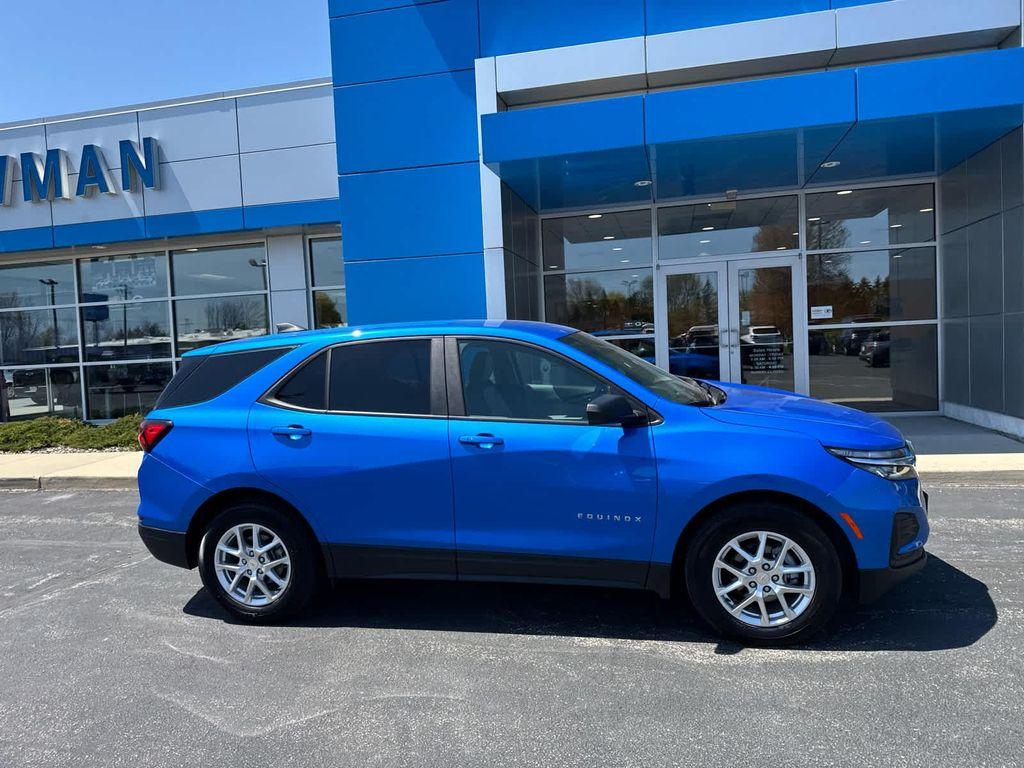 used 2024 Chevrolet Equinox car, priced at $21,933