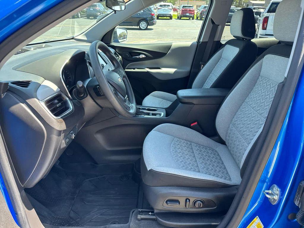 used 2024 Chevrolet Equinox car, priced at $21,933