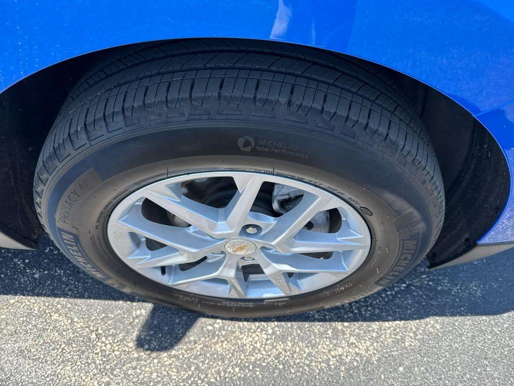 used 2024 Chevrolet Equinox car, priced at $21,933