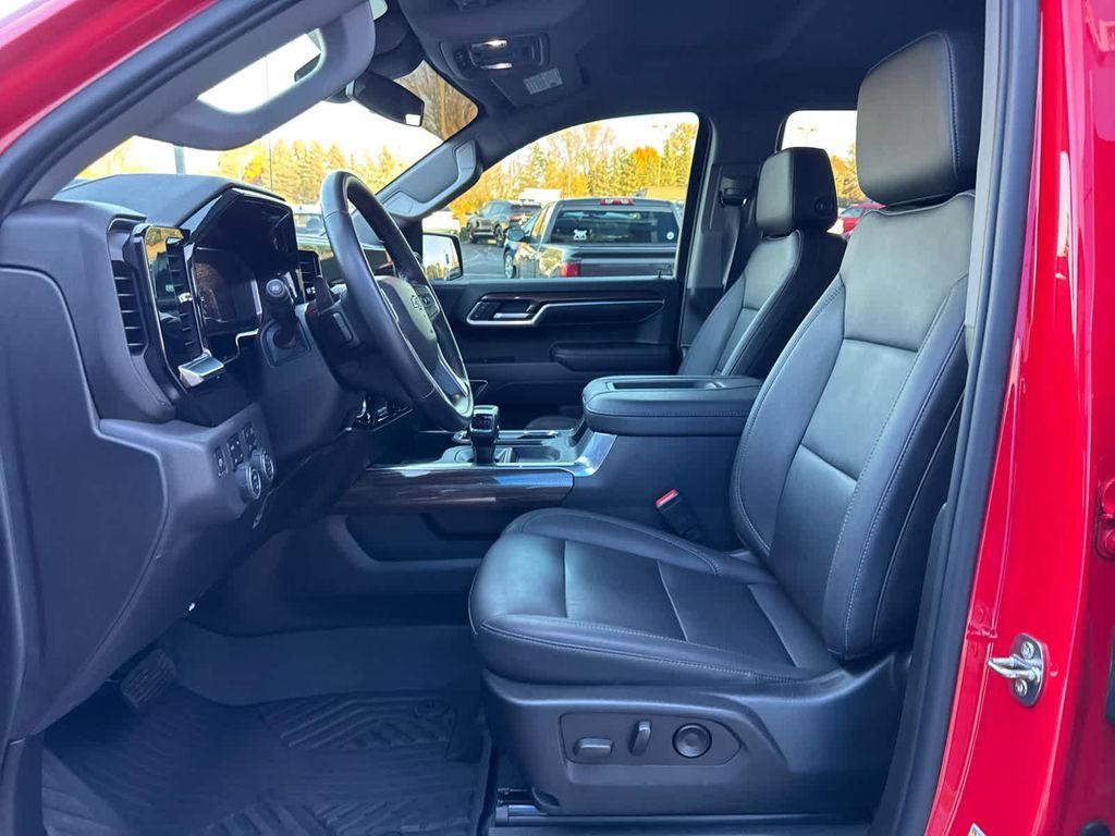 used 2022 Chevrolet Silverado 1500 car, priced at $47,661