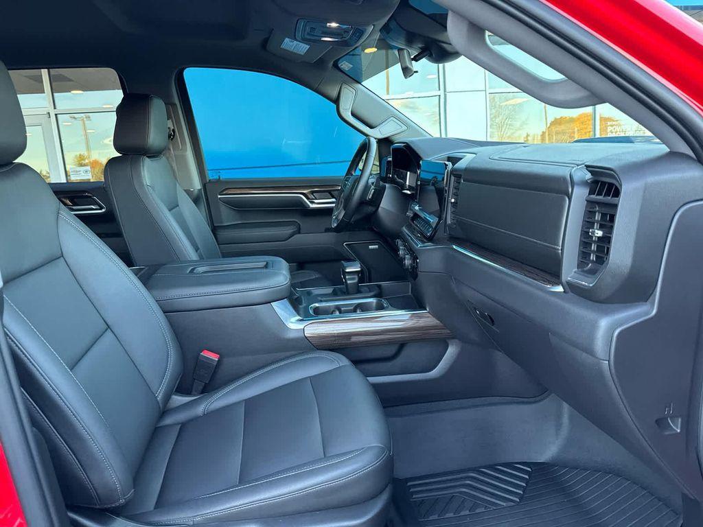 used 2022 Chevrolet Silverado 1500 car, priced at $47,661