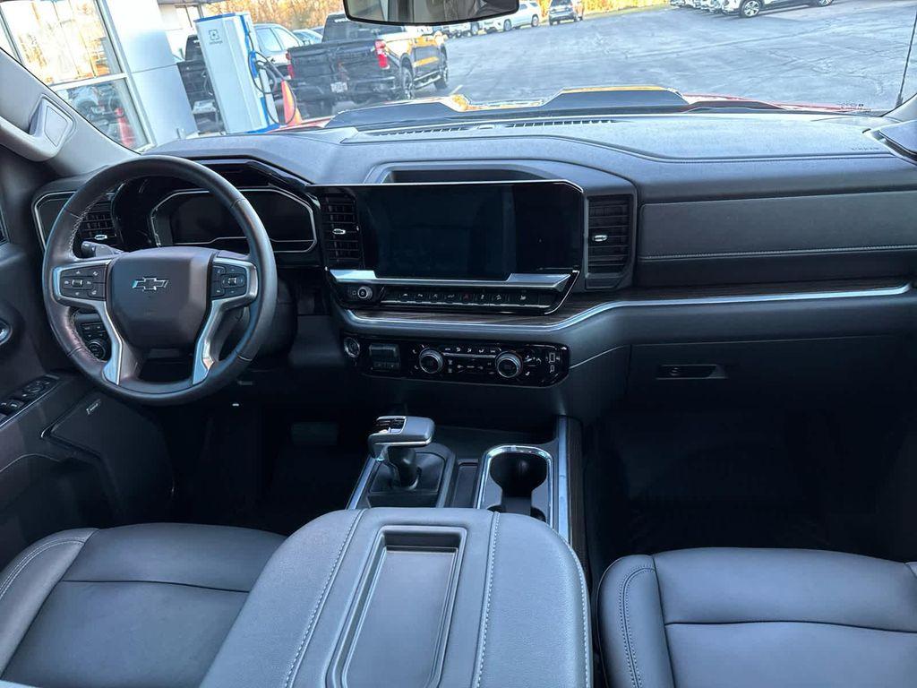 used 2022 Chevrolet Silverado 1500 car, priced at $47,661