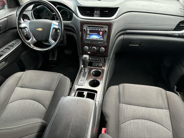 used 2015 Chevrolet Traverse car, priced at $11,500