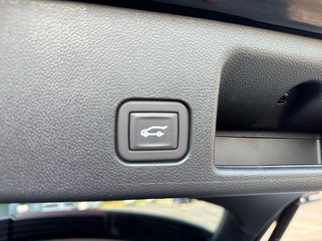 used 2024 Chevrolet Equinox EV car, priced at $28,990