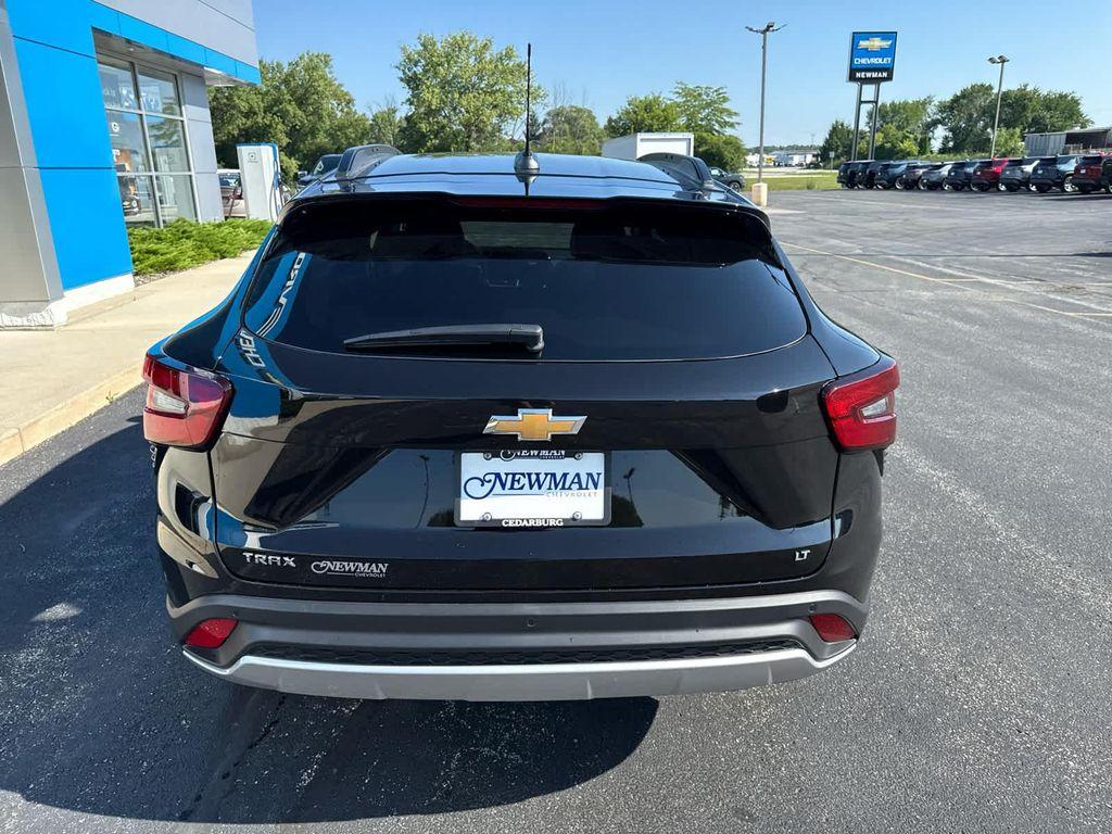 new 2025 Chevrolet Trax car, priced at $24,987