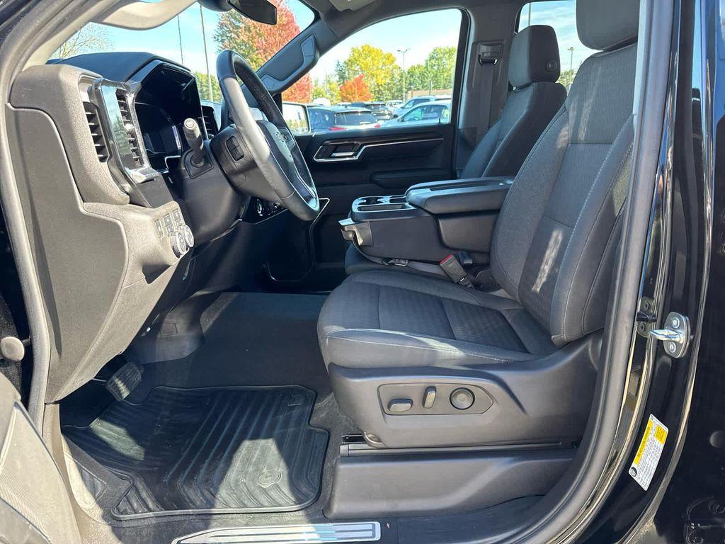 used 2023 Chevrolet Silverado 1500 car, priced at $35,193