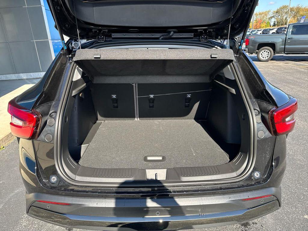 new 2026 Chevrolet Trax car, priced at $27,869