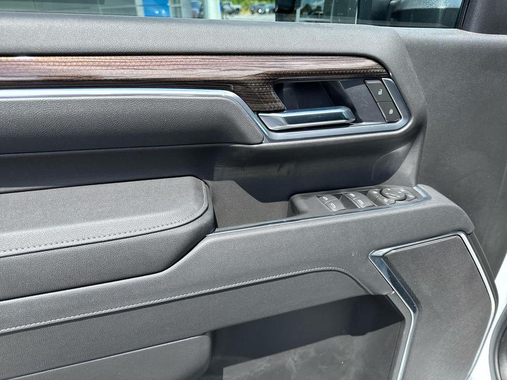 new 2025 Chevrolet Silverado 2500 car, priced at $77,498