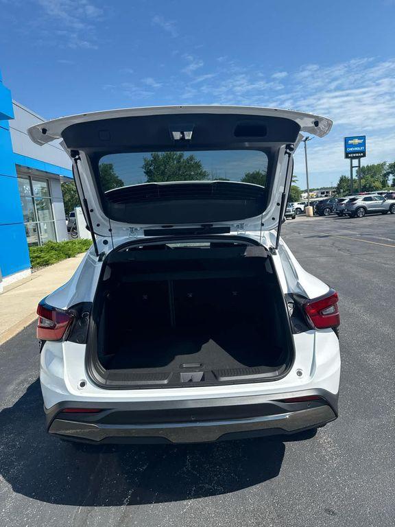 new 2025 Chevrolet Trax car, priced at $26,987
