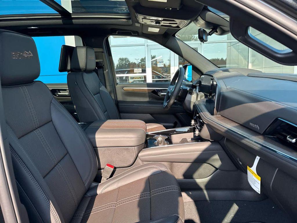 new 2025 Chevrolet Tahoe car, priced at $87,225
