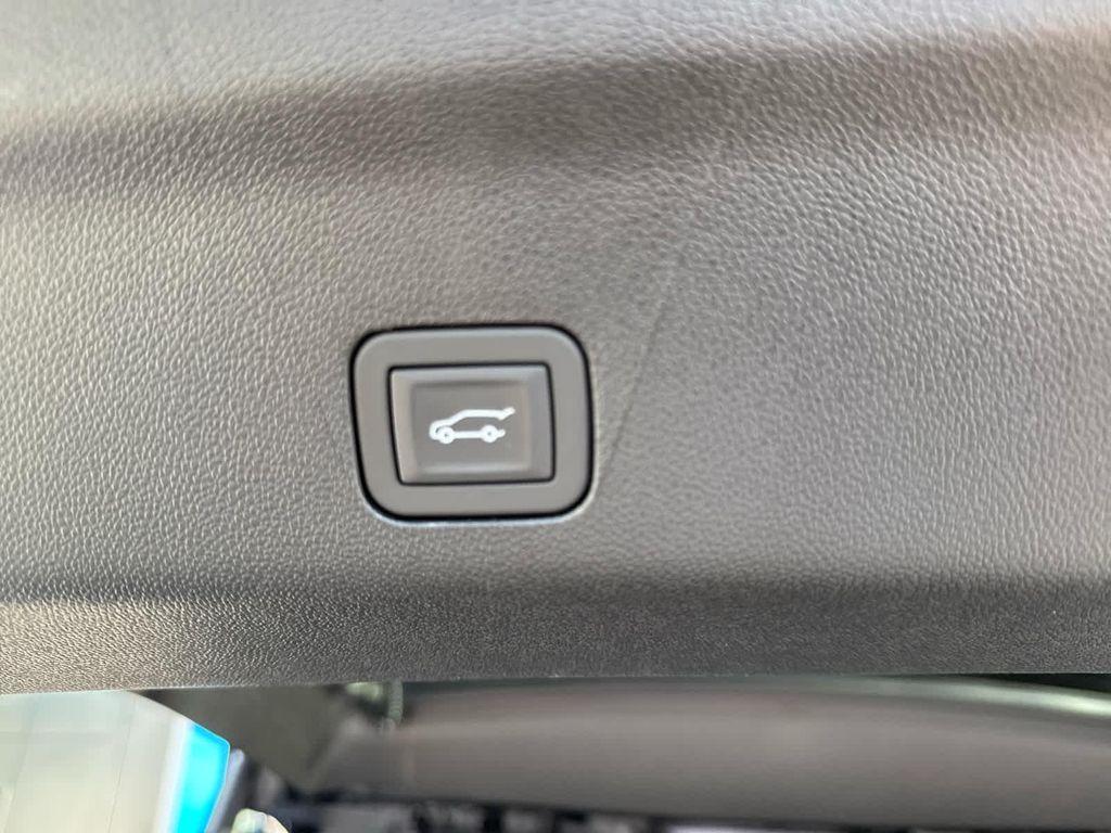 new 2025 Chevrolet Tahoe car, priced at $87,225
