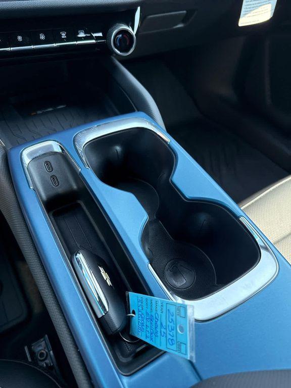 new 2025 Chevrolet Equinox EV car, priced at $46,900