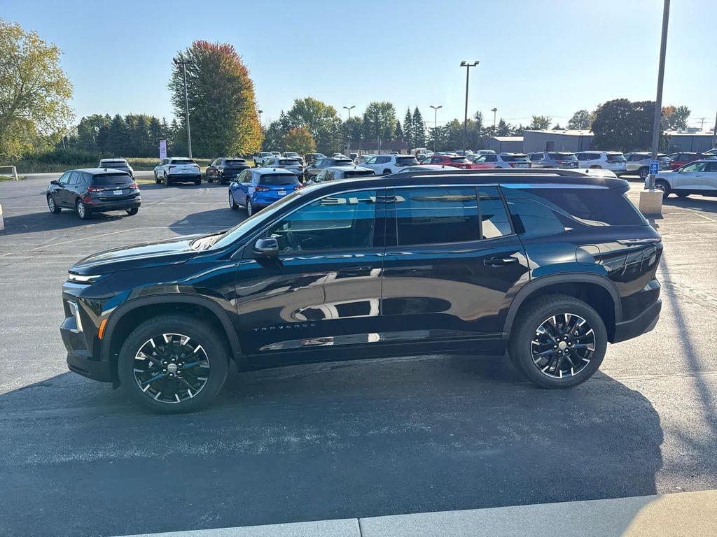 new 2026 Chevrolet Traverse car, priced at $48,095