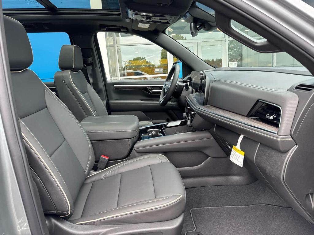 new 2025 Chevrolet Tahoe car, priced at $77,993