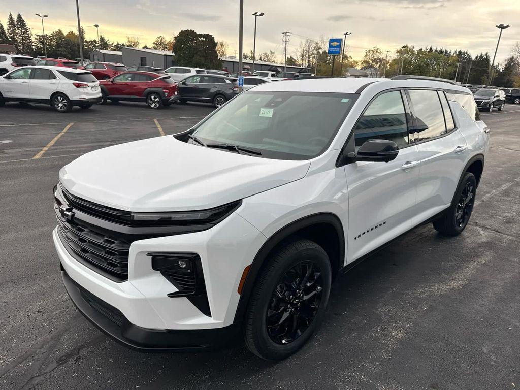 new 2026 Chevrolet Traverse car, priced at $48,205