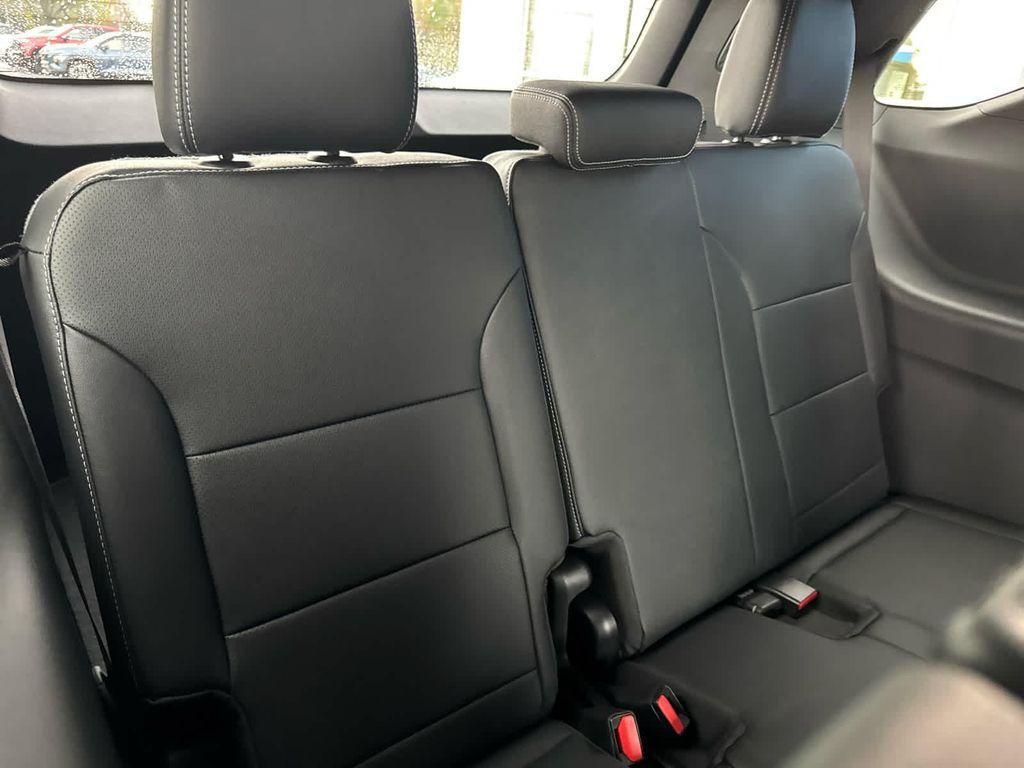 new 2026 Chevrolet Traverse car, priced at $48,205