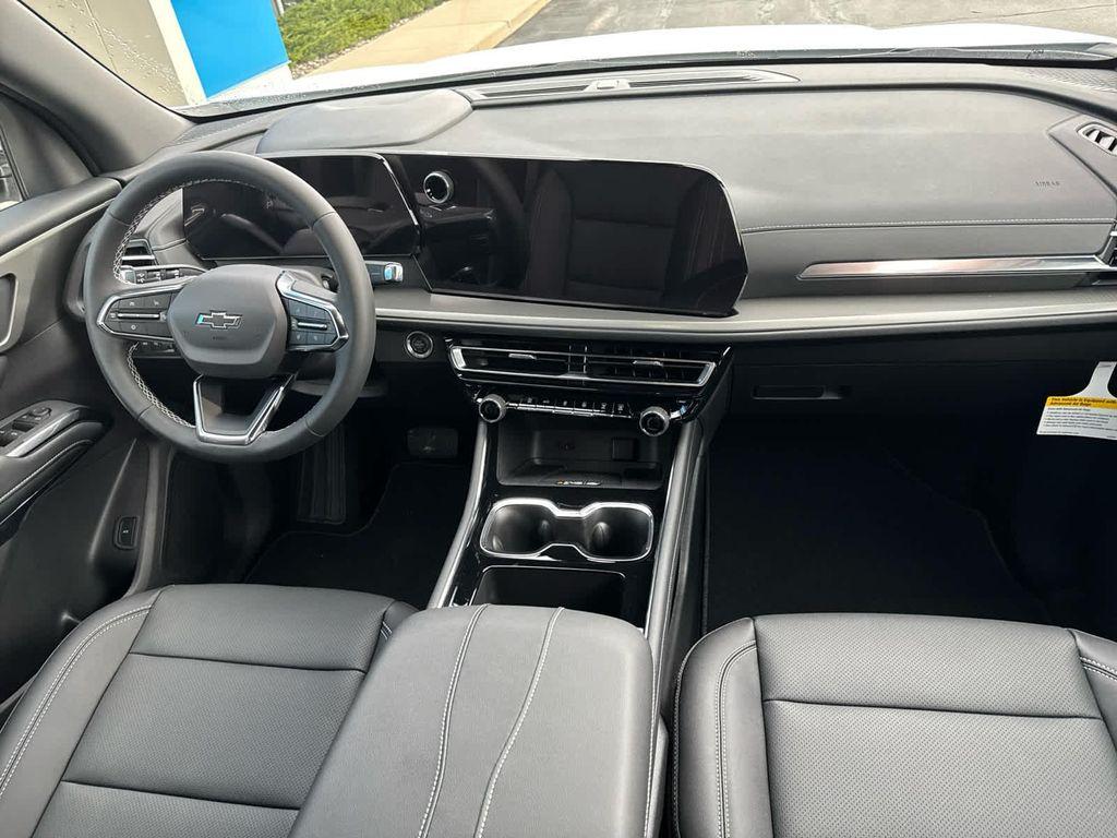 new 2026 Chevrolet Traverse car, priced at $48,205