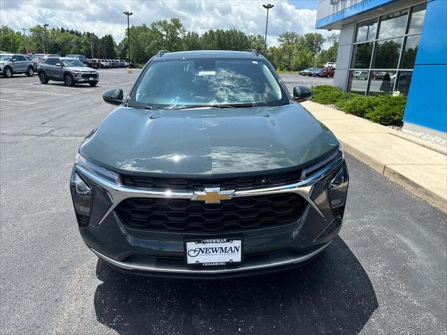 new 2025 Chevrolet Trax car, priced at $24,999