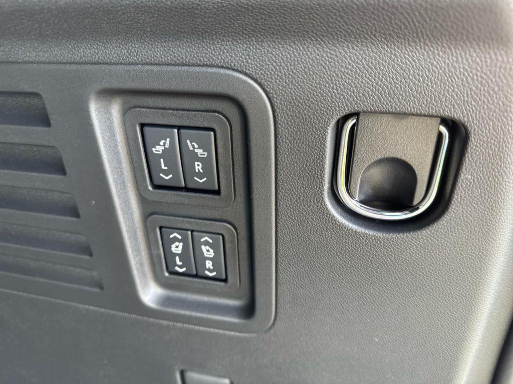 new 2026 Chevrolet Traverse car, priced at $58,750