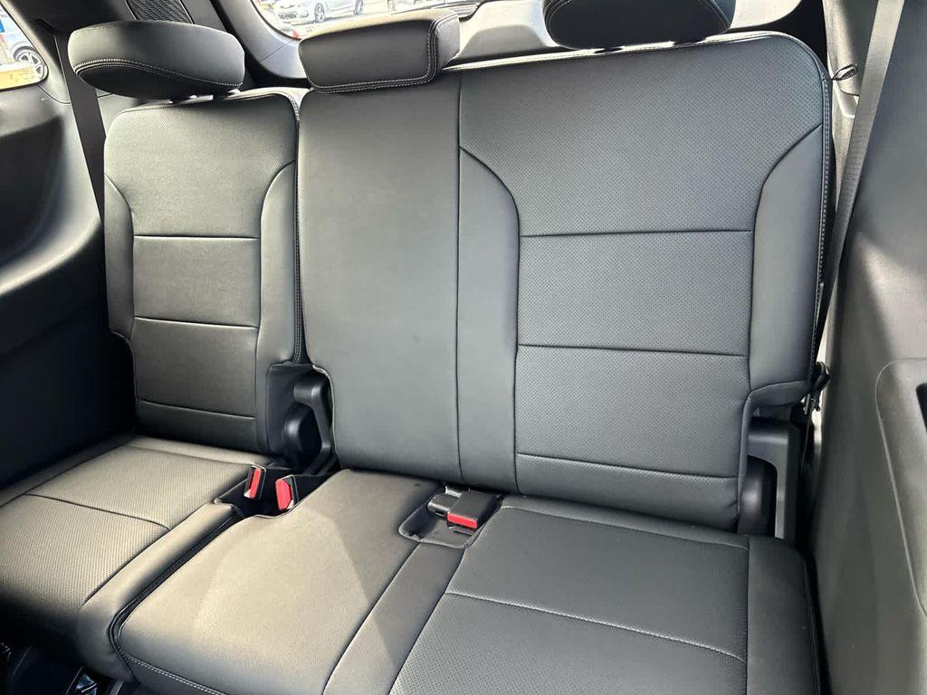 new 2026 Chevrolet Traverse car, priced at $58,750