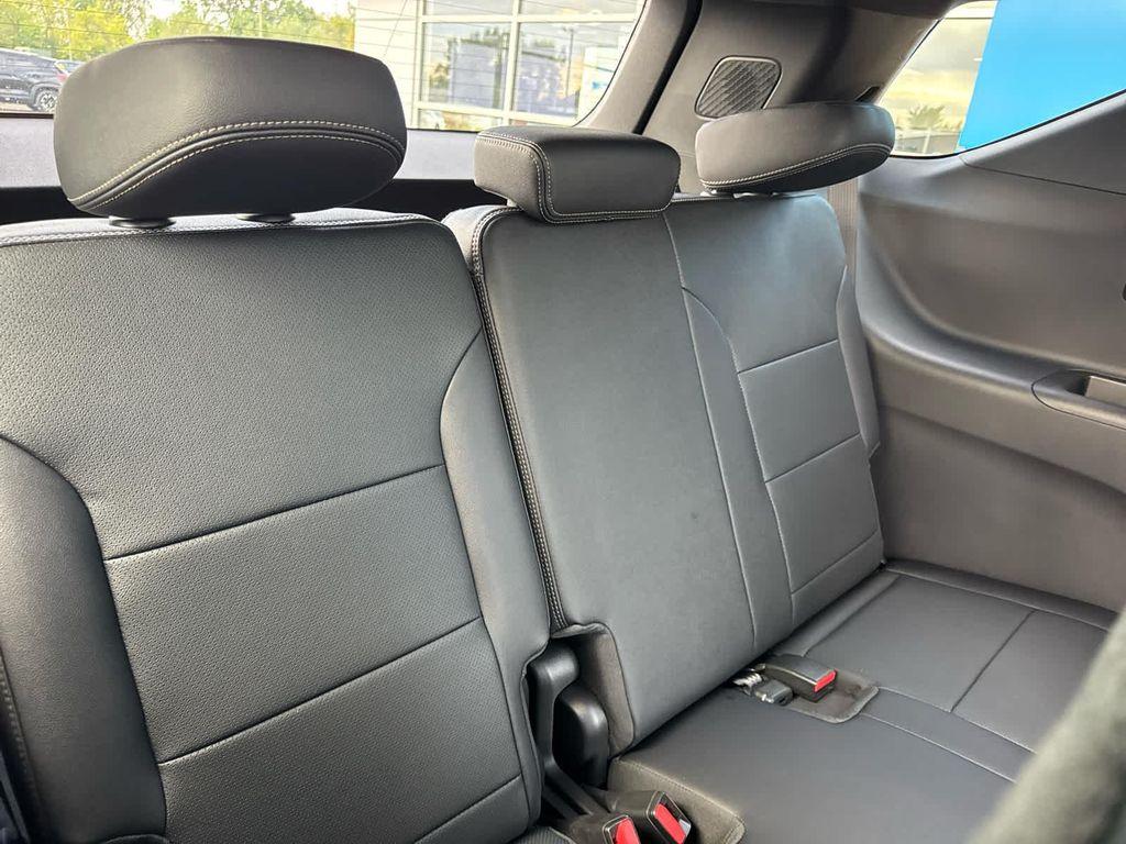 new 2026 Chevrolet Traverse car, priced at $58,750