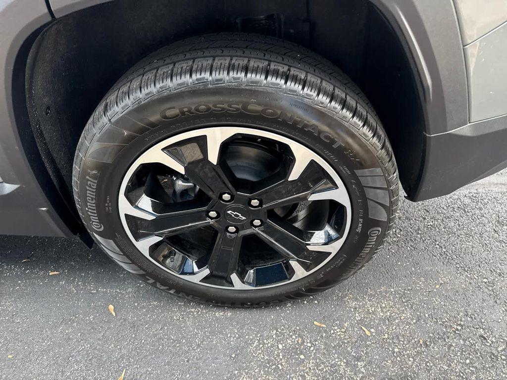 new 2026 Chevrolet Equinox car, priced at $35,145