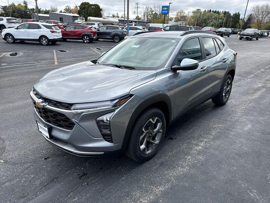 new 2026 Chevrolet Trax car, priced at $25,885