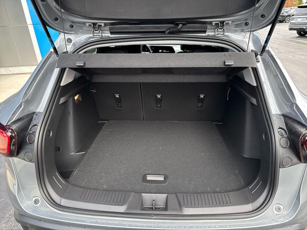 new 2026 Chevrolet Trax car, priced at $25,885