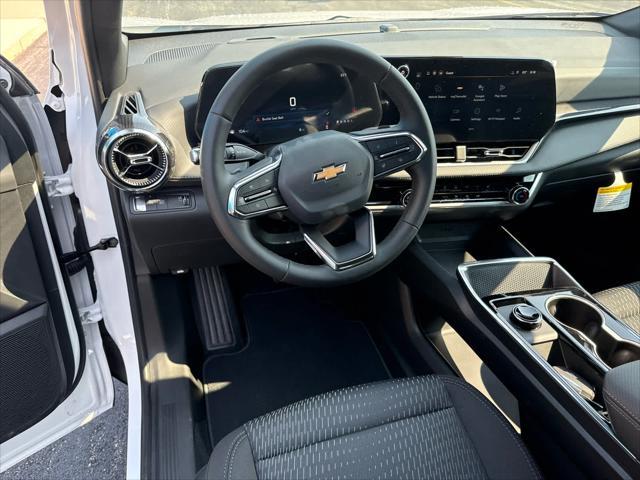 new 2026 Chevrolet Equinox car, priced at $29,998