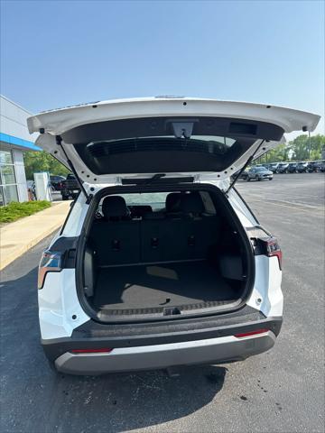 new 2026 Chevrolet Equinox car, priced at $29,998