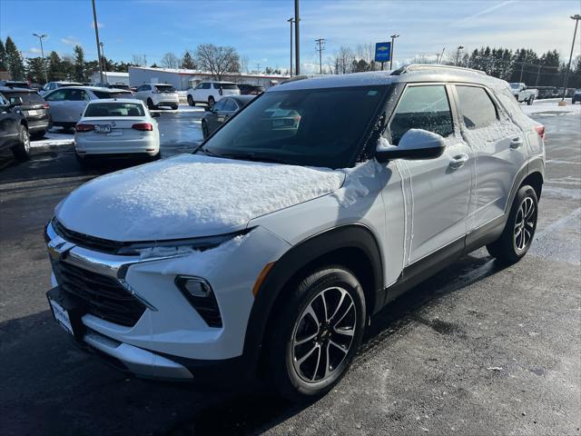 new 2025 Chevrolet TrailBlazer car, priced at $25,969