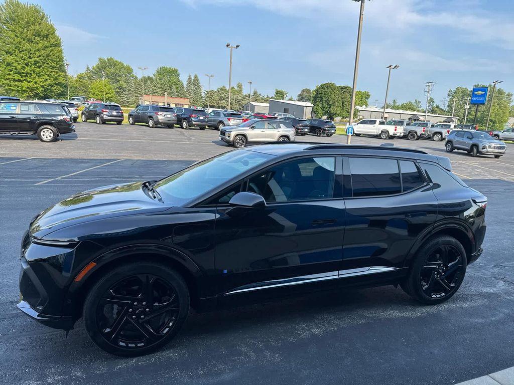 used 2024 Chevrolet Equinox EV car, priced at $28,496